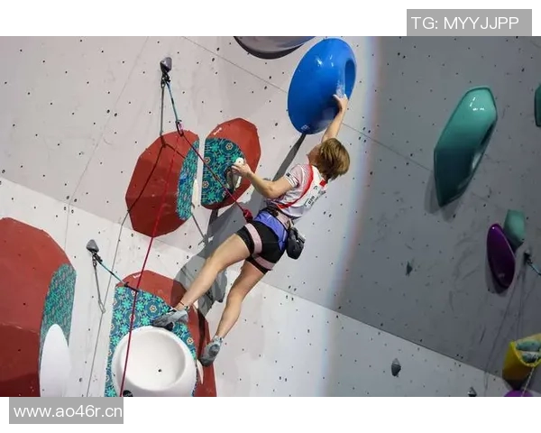 攀岩之美:深入杭州攀岩队灵活性训练与技巧探讨 攀岩之美:深入杭州攀岩队灵活性训练与技巧探讨